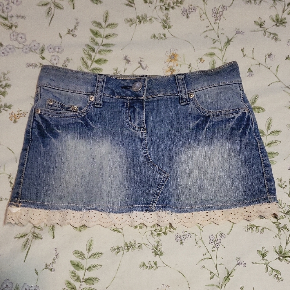 BONGO Blue Denim Mini Skirt with Cream Lace